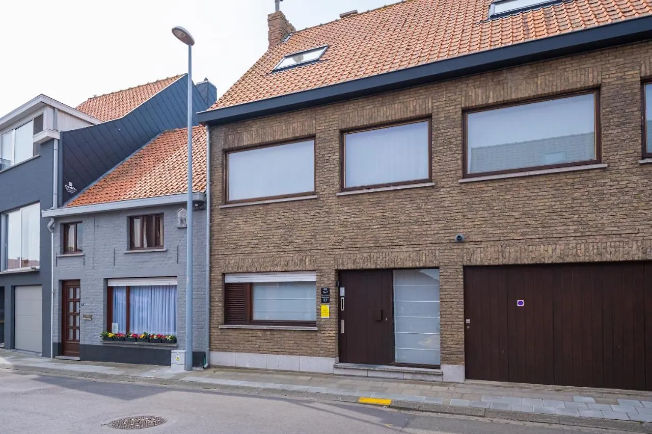 Apartment Family Appartement 'Marieo' With Game Room And Outdoor Facilities Gistel