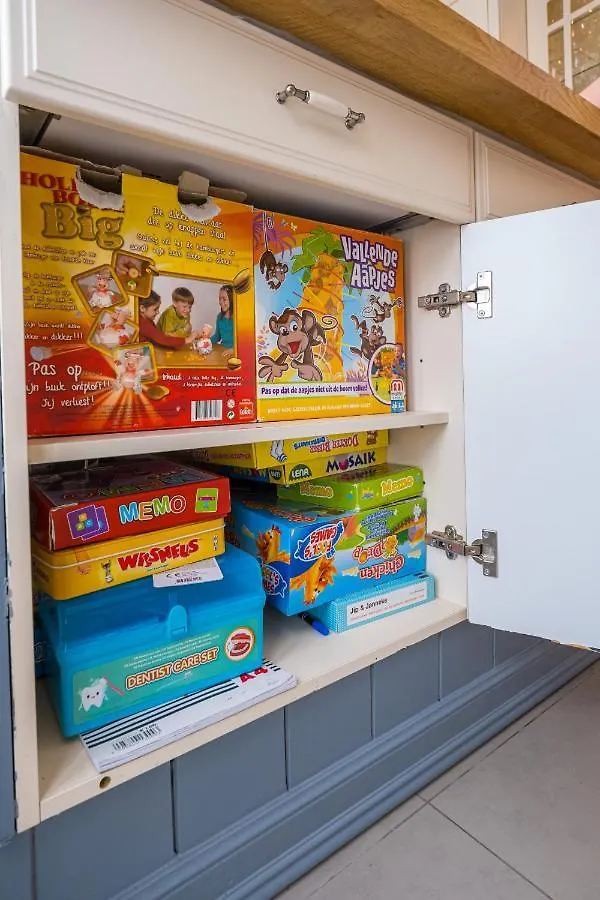 Διαμέρισμα Family Appartement 'Marieo' With Game Room And Outdoor Facilities Gistel